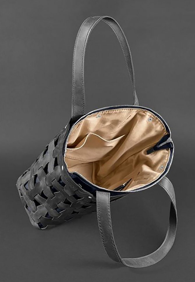 Удобная плетеная сумка черного цвета из кожи в стиле винтаж BlankNote Пазл L (12771)