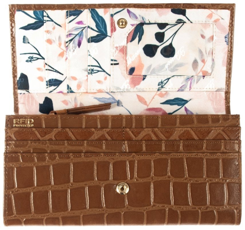 Женский кошелек из натуральной кожи с фактурой под рептилию на кнопке Ashwood C05 94199 коричневого цвета modnotak фото №3