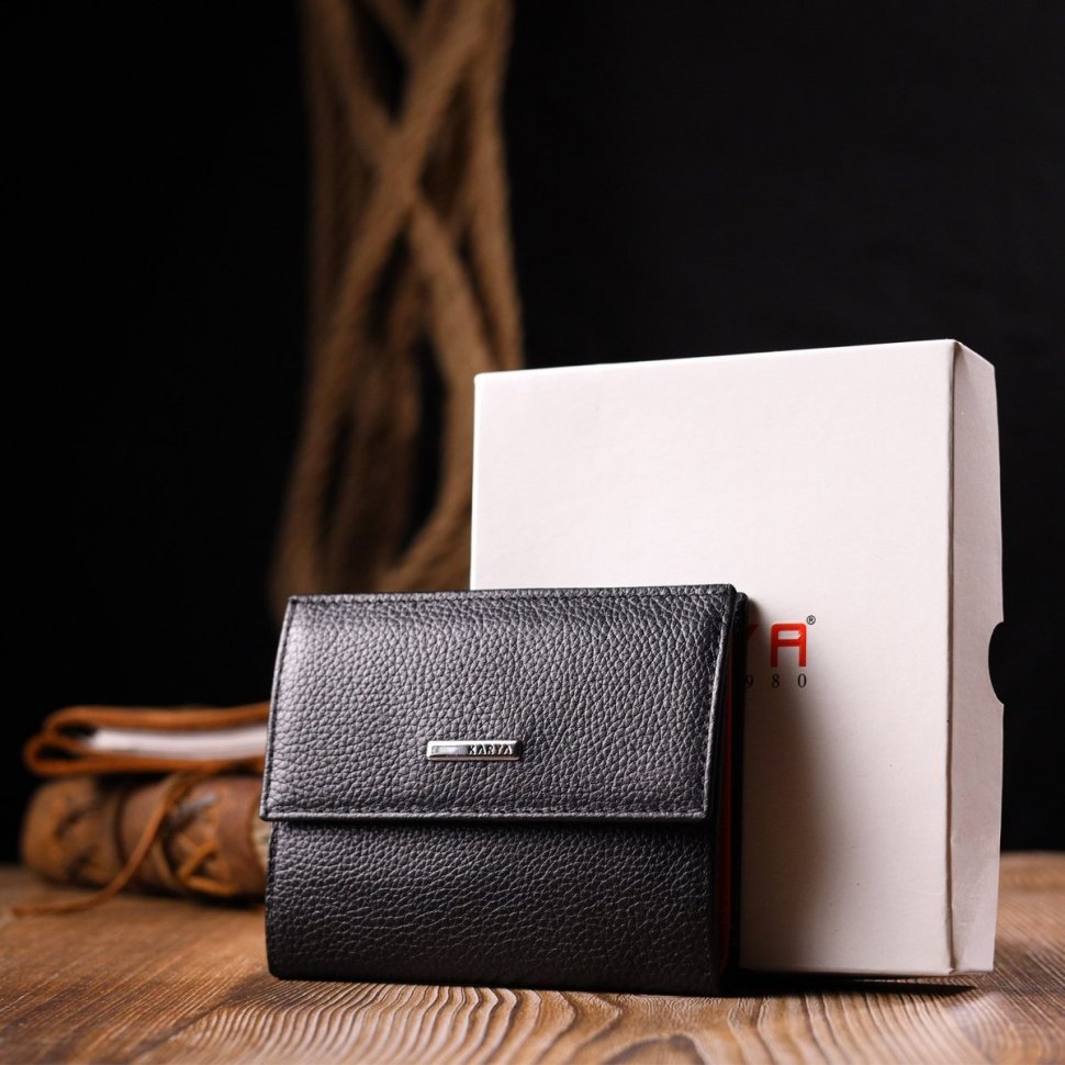 Двоколірний жіночий гаманець на магніті з натуральної шкіри KARYA (2421185)