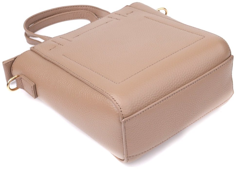 Стильная деловая женская сумка в форме трапеции из фактурной кожи через плечо Vintage 98199 бежевого цвета modnotak фото №6