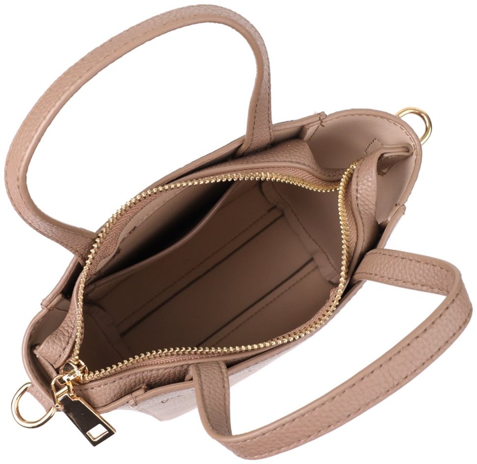 Стильная деловая женская сумка в форме трапеции из фактурной кожи через плечо Vintage 98199 бежевого цвета modnotak фото №7