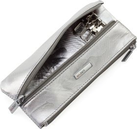 Женская кожаная ключница серебристого цвета на молнии KARYA (052-silver) - 2